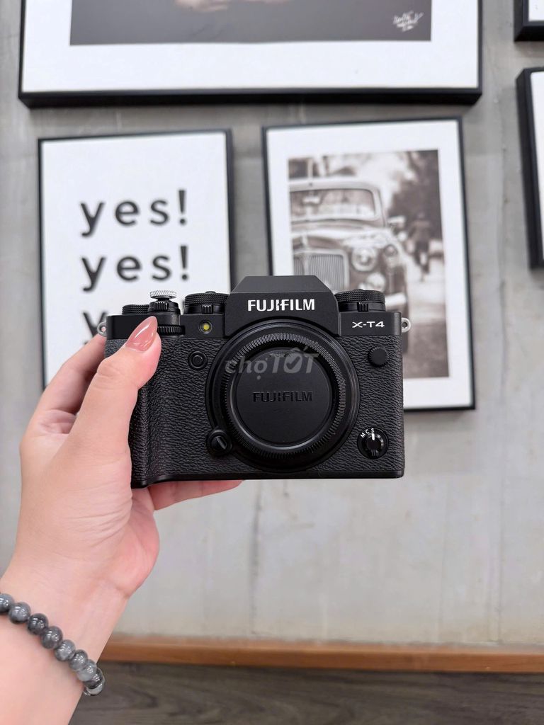 Máy ảnh Fujifilm X-T4 Đen mới 98%. Mua bán Máy ảnh, Máy quay tại Quận Tân Bình Tp Hồ Chí Minh được đăng bởi Thanh hình 1