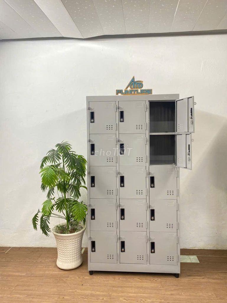 Tủ locker sắt - Tủ locker - Tủ hồ sơ - Tủ sắt. Mua bán Tủ, kệ gia đình tại Quận 4 Tp Hồ Chí Minh được đăng bởi Tổng Kho Nội Thất Sài Gòn hình 1
