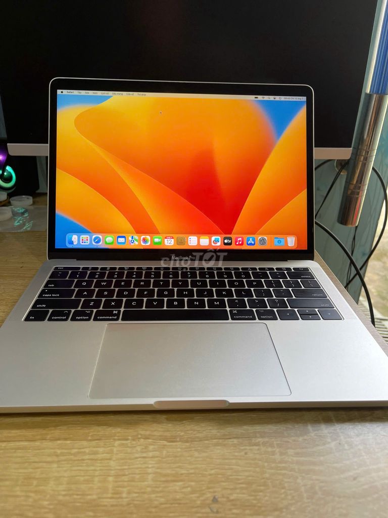 MacBook Pro 2017 i5 8GB/128GB 13inch Retina 2.5k. Mua bán Laptop tại Quận Gò Vấp Tp Hồ Chí Minh được đăng bởi KD Computer Shop hình 1