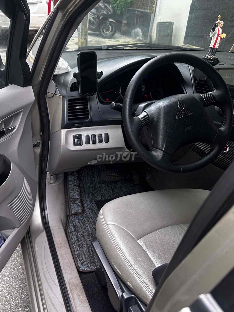 Mitsubishi Grandis 2006 2.4 AT - 170695 km. Mua bán Ô tô tại Quận Hải Châu Đà Nẵng được đăng bởi DKD ÔTÔ BÌNH DÂN ĐÀ NẴNG hình 3