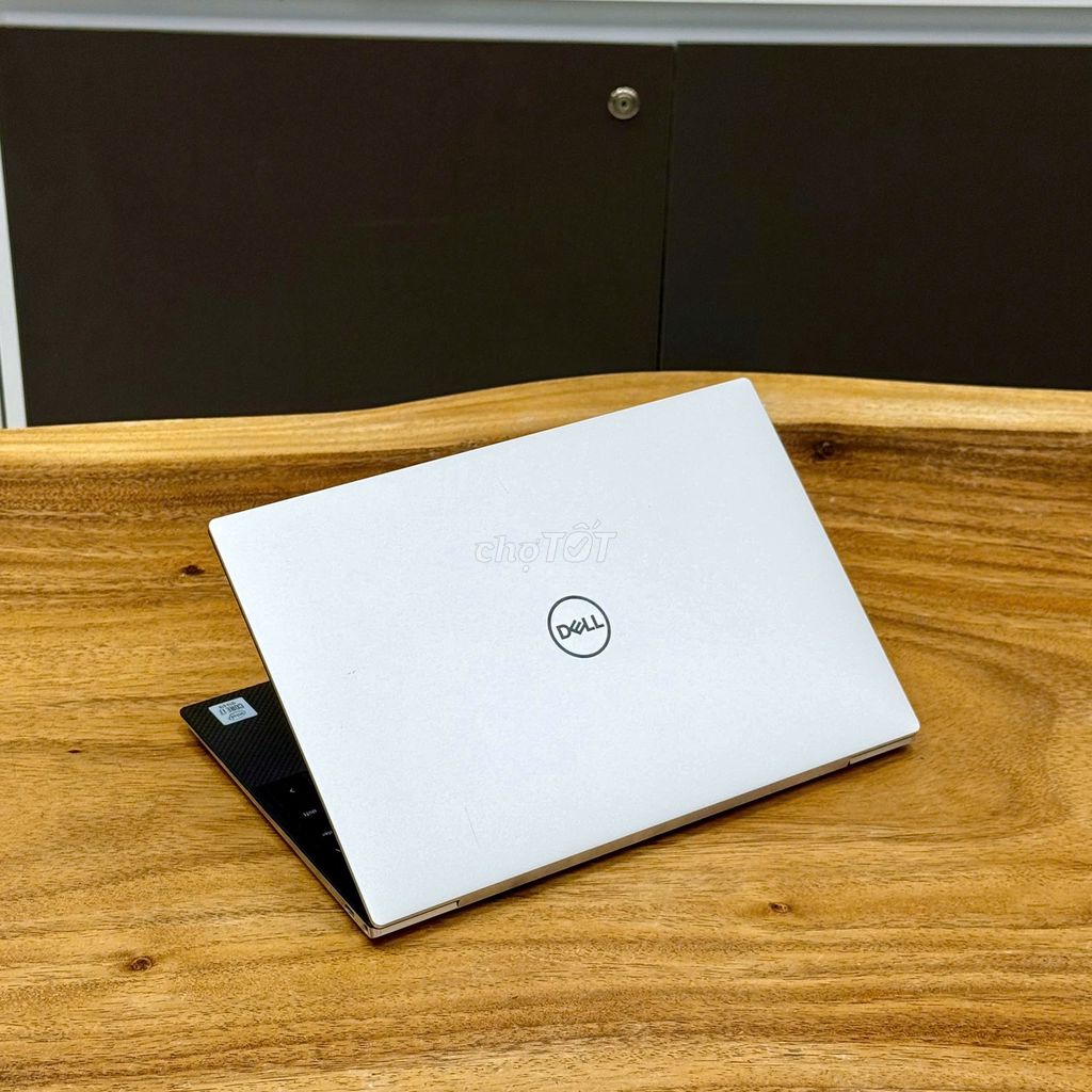 DELL XPS 9300.I7 1065G7-16G-512G-13.4IN CẢM ỨNG. Mua bán Laptop tại Thành phố Thủ Dầu Một Bình Dương được đăng bởi Hùng hình 1