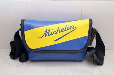 Túi đeo chéo Michelin nội địa Nhật. Mua bán Túi xách tại Quận 6 Tp Hồ Chí Minh được đăng bởi Anh Leader