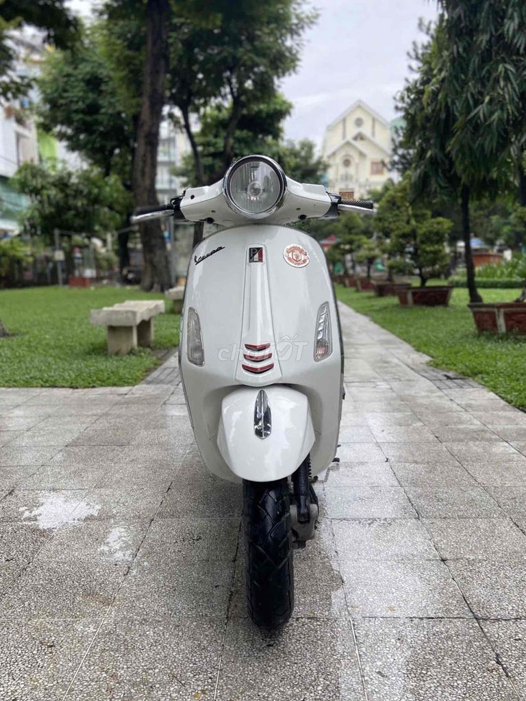 Cầm đồ thanh lý Vespa primavera 2016 bstp