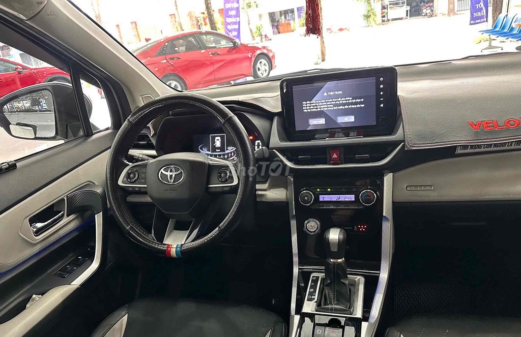 Toyota Veloz 1.5CVT  sx2023 một chủ  mua từ mới. Mua bán Ô tô tại Thành phố Thủ Dầu Một Bình Dương được đăng bởi TRUNG DƯƠNG AUTO  hình 10