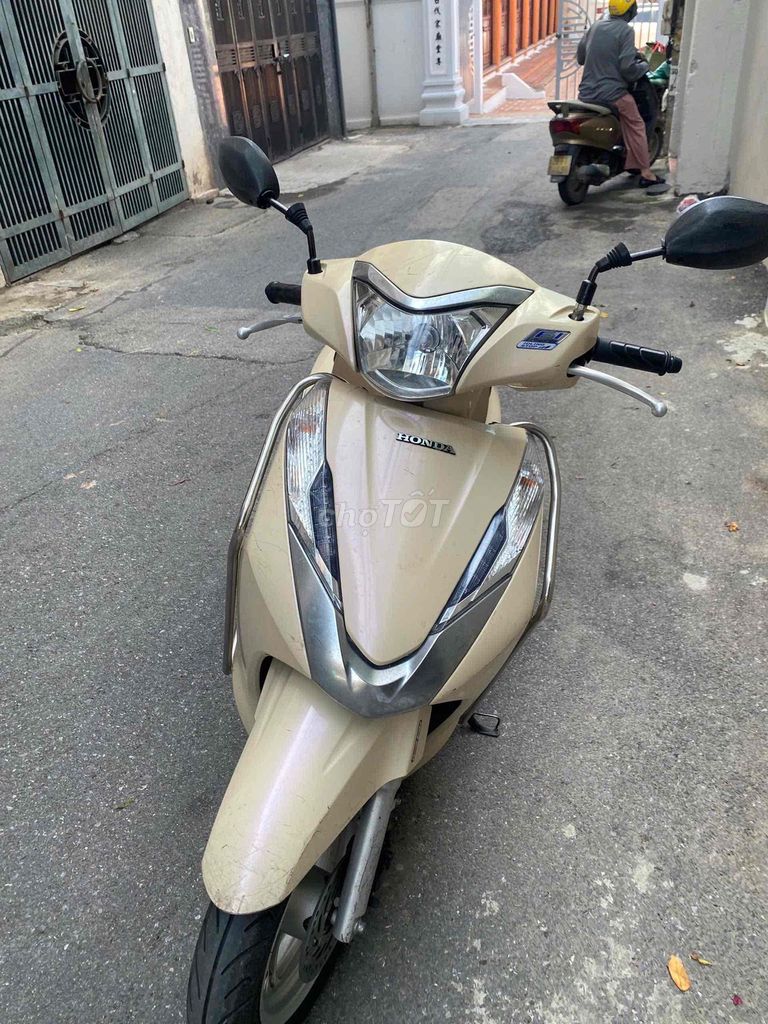 Bán xe HONDA Leat màu vàng ,. Mua bán Xe máy tại Quận Ba Đình Hà Nội được đăng bởi Tuấn anh hình 3