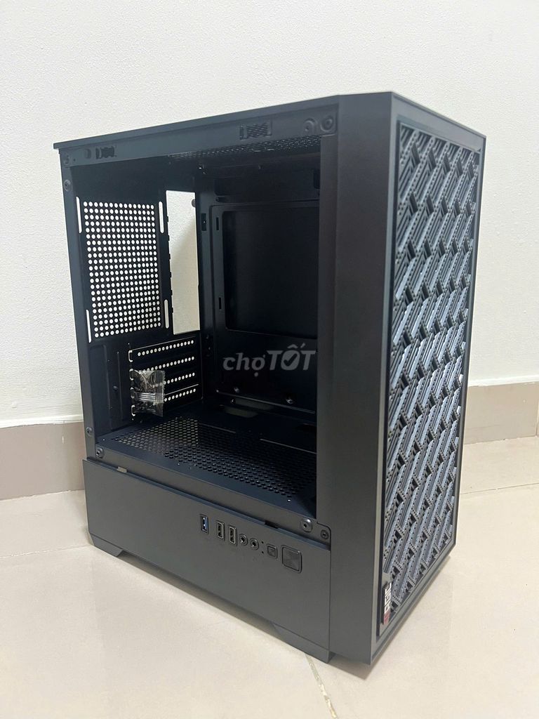 Vỏ case M-ATX Còn mới. Mua bán Linh kiện (RAM, Card...) tại Quận 5 Tp Hồ Chí Minh được đăng bởi Hòa Subaru hình 1