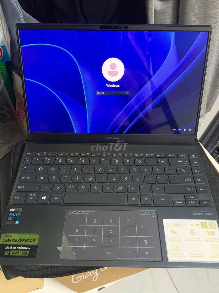 ASUS Zenbook Core i5 8GB/512GB Đen. Mua bán Laptop tại Quận Gò Vấp Tp Hồ Chí Minh được đăng bởi Lê Hoàng Vinh hình 1