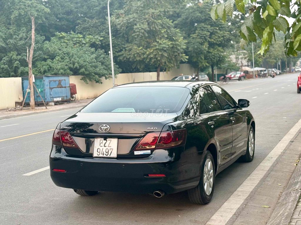 Toyota Camry 2.4G AT 2009. Mua bán Ô tô tại Quận Long Biên Hà Nội được đăng bởi Thế Anh hình 4