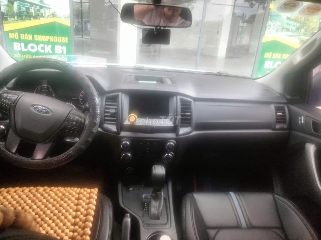 Ford Ranger 2022 Trắng 42.000 km. Mua bán Ô tô tại Quận Bình Tân Tp Hồ Chí Minh được đăng bởi IVANKA hình 4