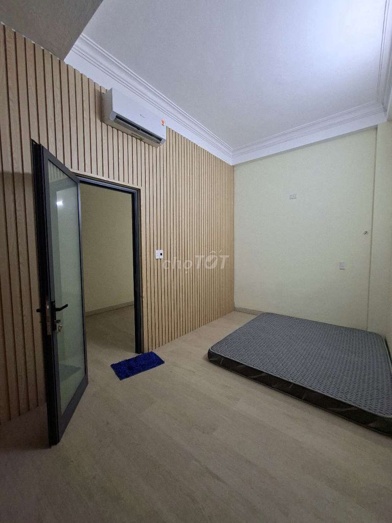 Spacious 5-bedroom house on Ngô Quyền — photo 11