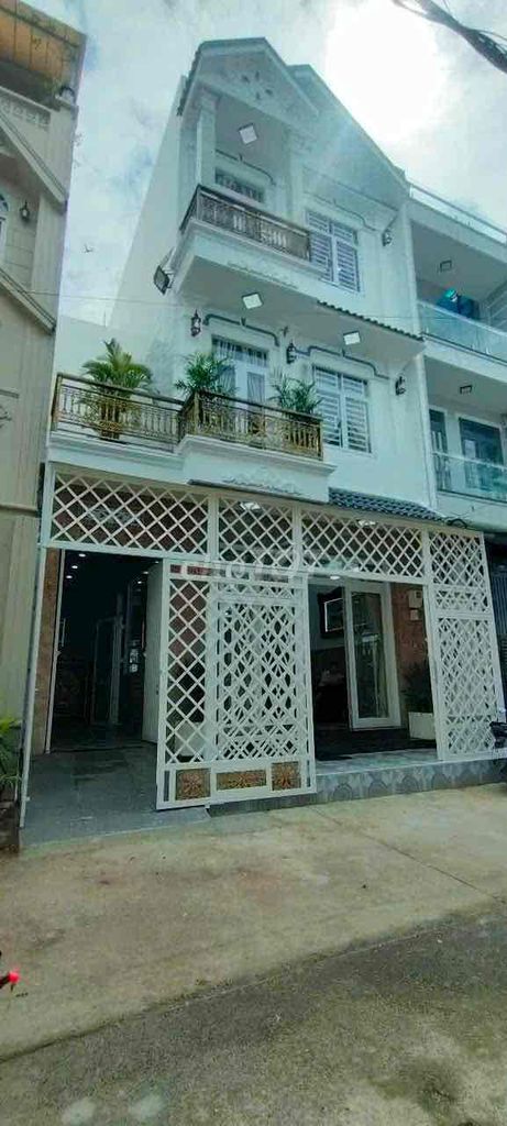 NHÀ MỚI 3 TẦNG FULL NỘI THẤT , 428/23 NGUYỄN BÌNH , 80m² , NGANG 6.6M