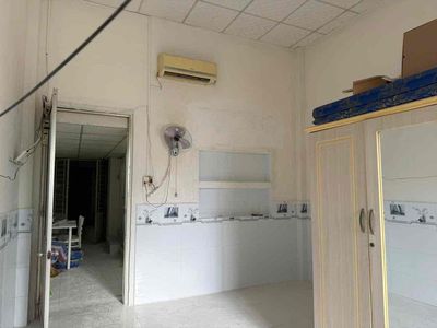 Căn hộ 83 m² · 4 PN · Đường Học Lạc