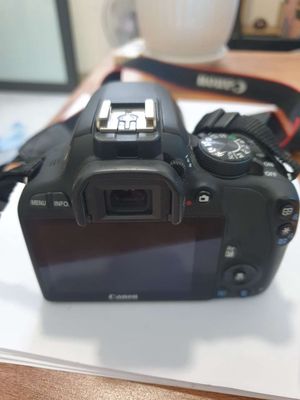 Dư máy ảnh Canon Kiss X7 cần bán
