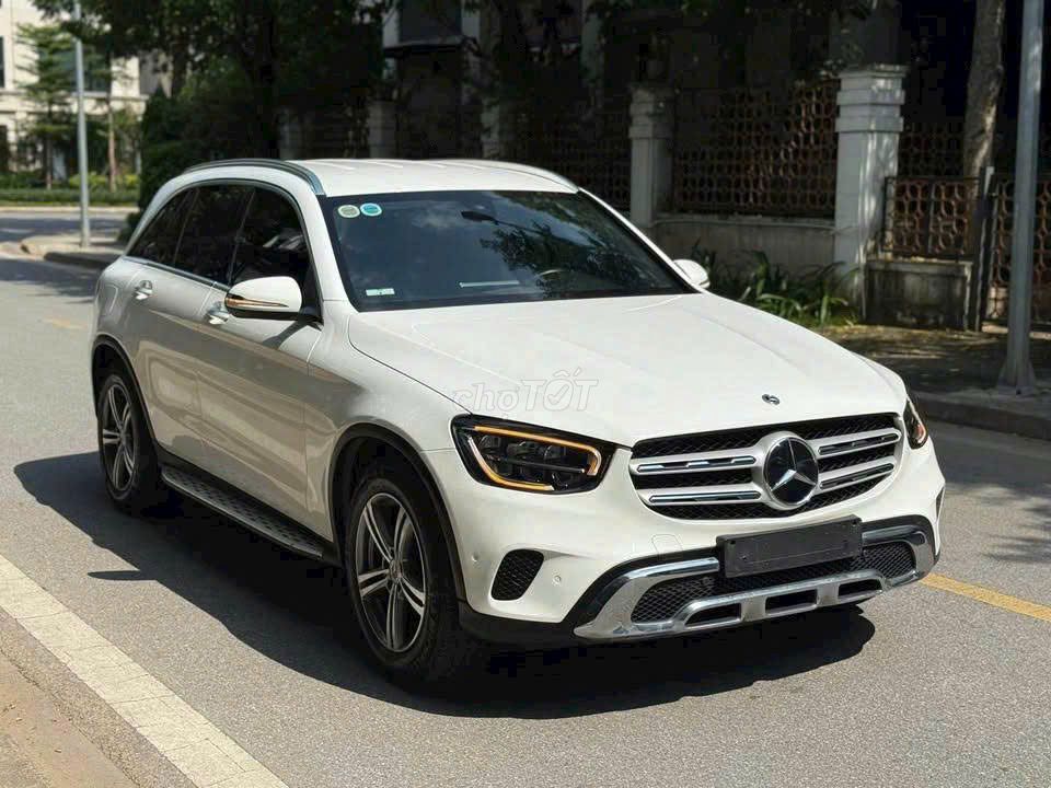GLC200 Facelift model 2023 1 chủ từ đầu siêu lướt. Mua bán Ô tô tại Quận 7 Tp Hồ Chí Minh được đăng bởi tuấn anh hình 2