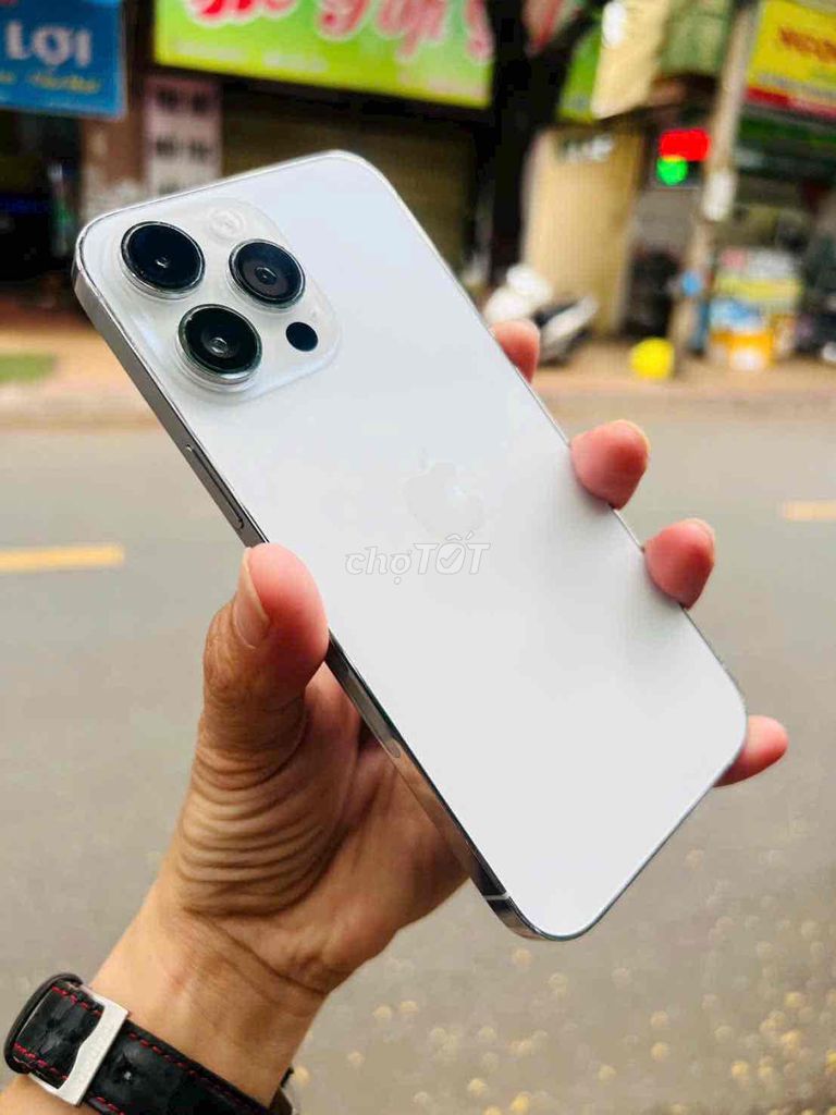 iphone 14 Pro Max 256G Silver Quốc tế Mỹ Đẹp keng. Mua bán Điện thoại tại Thành phố Biên Hòa Đồng Nai được đăng bởi Oanh Hoang hình 1