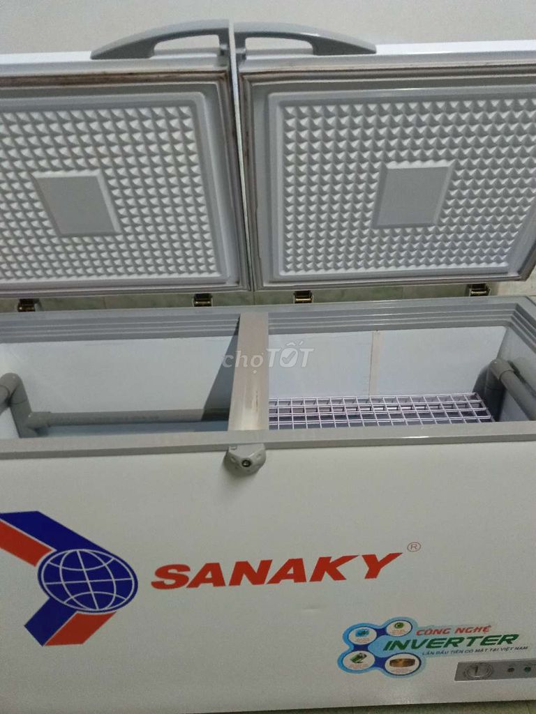 Thanh lý gấp tủ đông Sanaky 305l,dàn lạnh đồng