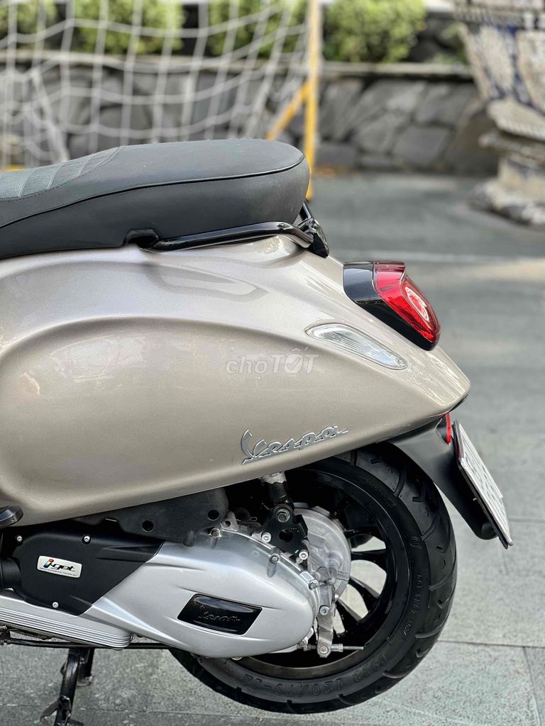 VESPA SPRINT 2018 Vàng Tft BSTP chính chủ có góp. Mua bán Xe máy tại Thành phố Thủ Đức Tp Hồ Chí Minh được đăng bởi Hiếu  hình 11
