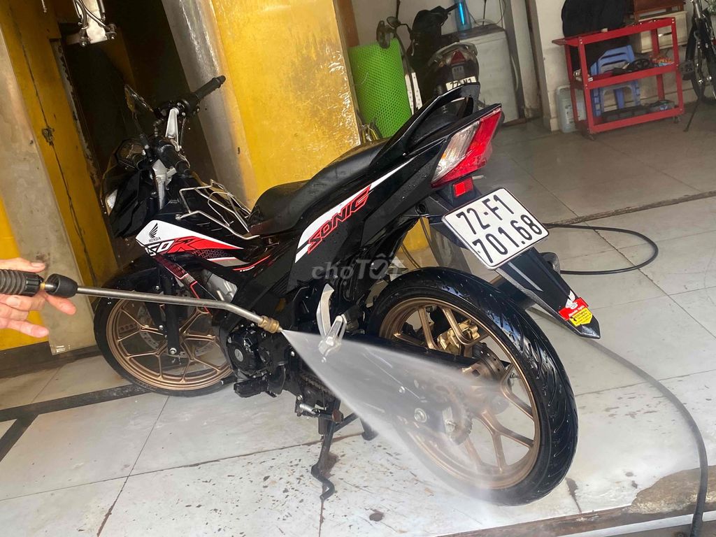 Honda Sonic черный, механическая коробка