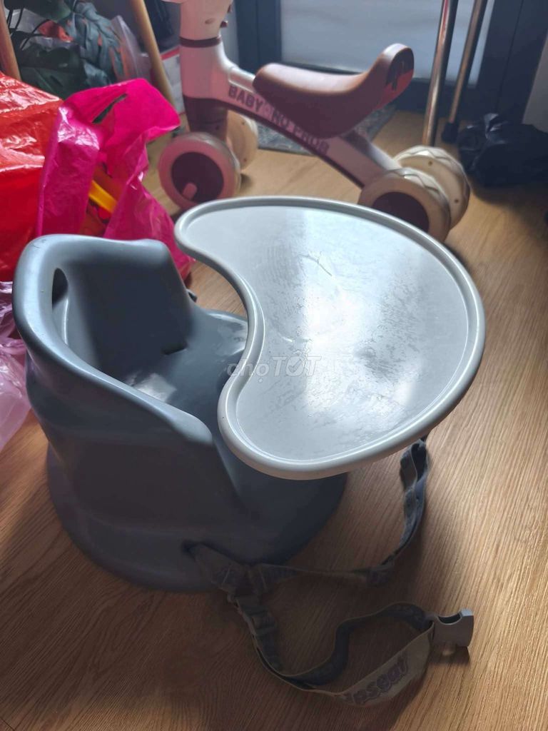 Ghế ăn dặm nhựa Xám. Mua bán Mẹ và bé tại Quận 11 Tp Hồ Chí Minh được đăng bởi Lê Viết Thành hình 1