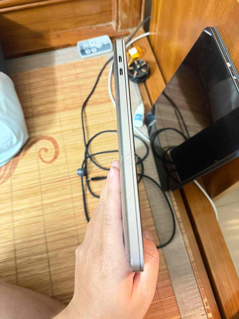 MacBook Pro M2 - 8GB RAM - SSD 256GB - 13 inch. Mua bán Laptop tại Quận Tây Hồ Hà Nội được đăng bởi Nguyễn Dương hình 1