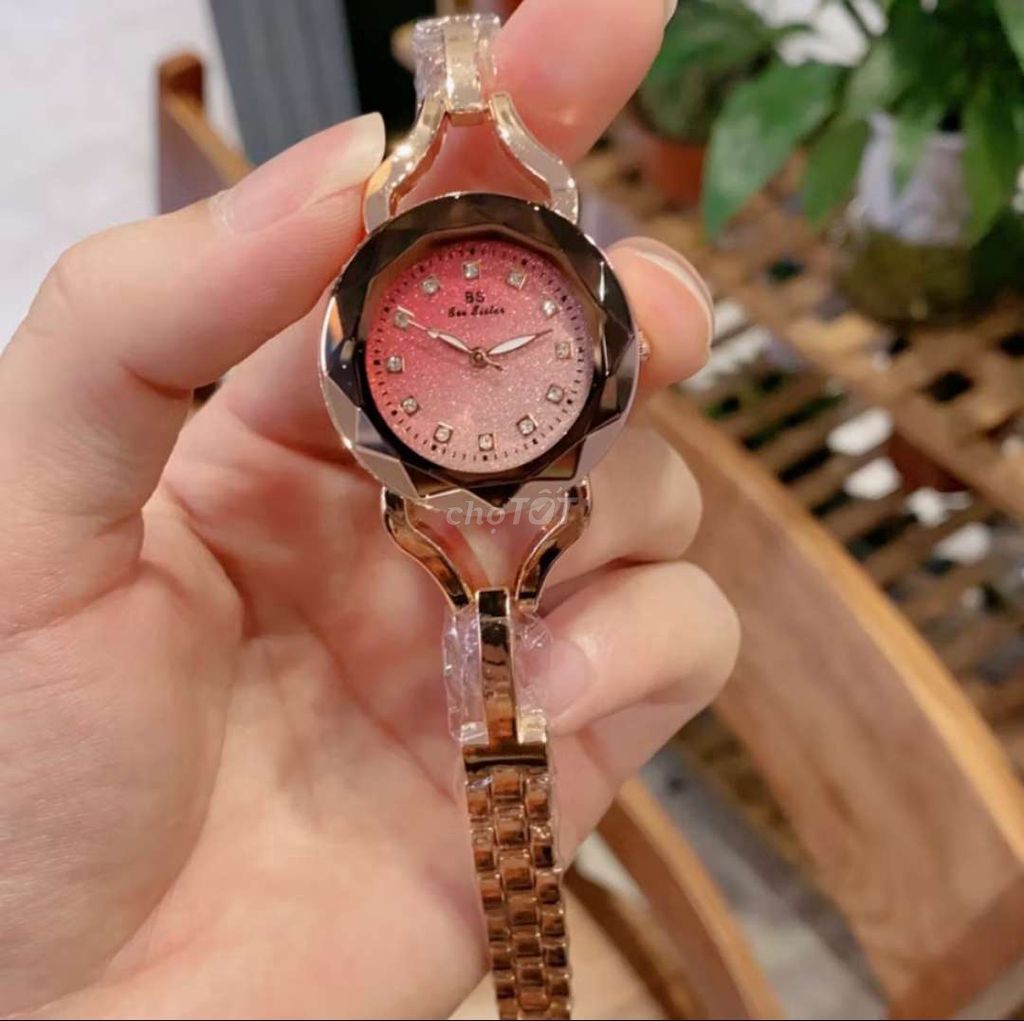 Đồng hồ Bee Sister Nữ Vàng hồng Thanh lịch. Mua bán Đồng hồ tại Quận 12 Tp Hồ Chí Minh được đăng bởi Thắng  hình 1