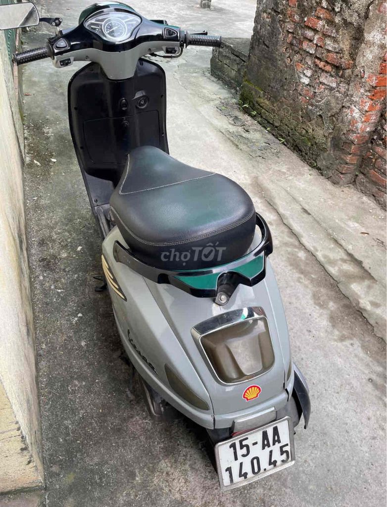 Bán xe Vespa 50cc, xe nhà đang đi. Máy móc ổn, giấ. Mua bán Xe máy tại Huyện An Lão Hải Phòng được đăng bởi Minh Phương hình 2