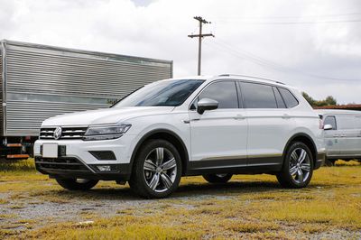 Volkswagen Tiguan LuxuryS - Mở Sẵn ADAS + Vô Lăng