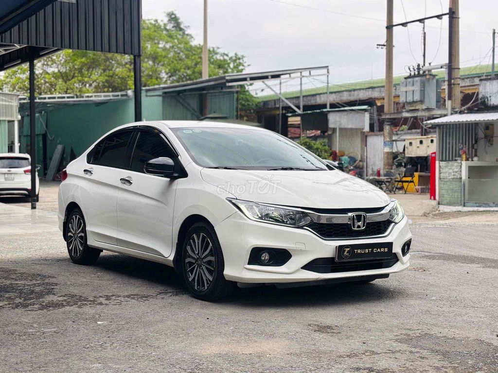 Honda City 2017 1.5 CVT - 87000 km. Mua bán Ô tô tại Quận 8 Tp Hồ Chí Minh được đăng bởi Cửa hàng ô tô cũ TRUST CARS hình 3