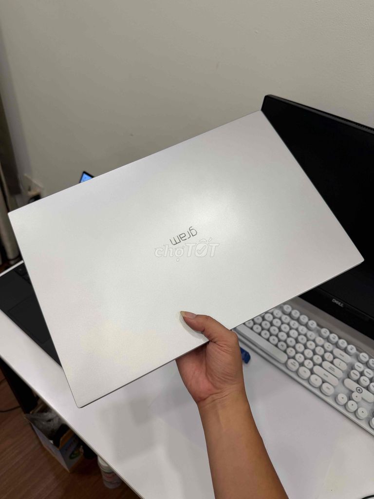 LG Gram 17Z95P I7 1195G7 Ram 32G Ssd 1T QHD+ 2k5. Mua bán Laptop tại Quận Tân Bình Tp Hồ Chí Minh được đăng bởi ĐẶNG HOÀNG PHÚC hình 1