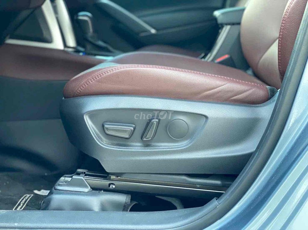 Toyota Corolla Cross 1.8G 2022 LƯỚT CHỈ 14.850km. Mua bán Ô tô tại Quận Bình Thạnh Tp Hồ Chí Minh được đăng bởi Tâm Toyota Tân Cảng Xe Qua Sử Dụng Chính Hãng hình 10