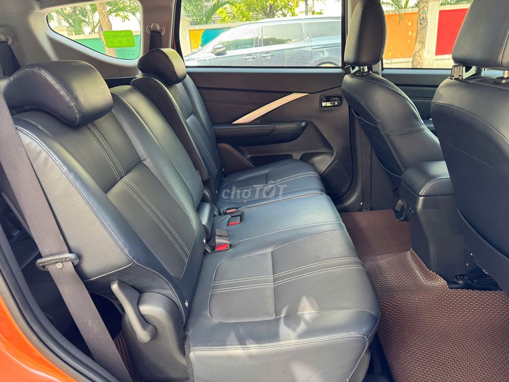 Mitsubishi Xpander Cross 2022 màu cam. Mua bán Ô tô tại Quận Long Biên Hà Nội được đăng bởi PHÚC LÂM  AUTO hình 9