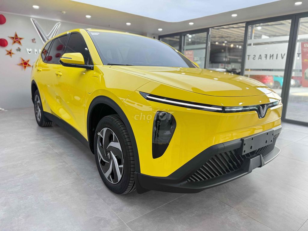 LIMO SẲN XE VÀNG+ĐỎ+BẠC+ĐEN GIAO LIỀN. Mua bán Ô tô tại Quận Bình Thạnh Tp Hồ Chí Minh được đăng bởi Kỳ hình 3