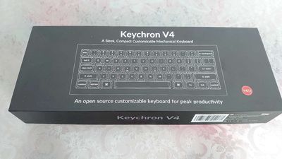 Cần bán phím cơ Keychron v4 còn đẹp