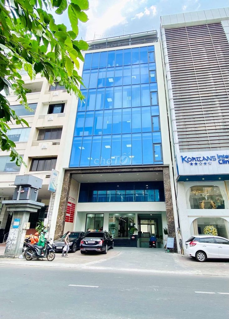 Cc cho thuê mb sân thượng tại building 10 lầu MT Nguyễn Đình Chiểu Q3