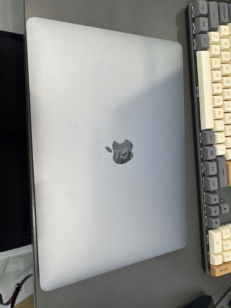 Apple MacBook Pro 13-inch 2017 i5 16GB/256GB. Mua bán Laptop tại Thành phố Rạch Giá Kiên Giang được đăng bởi Ngọc Huỳnh hình 1