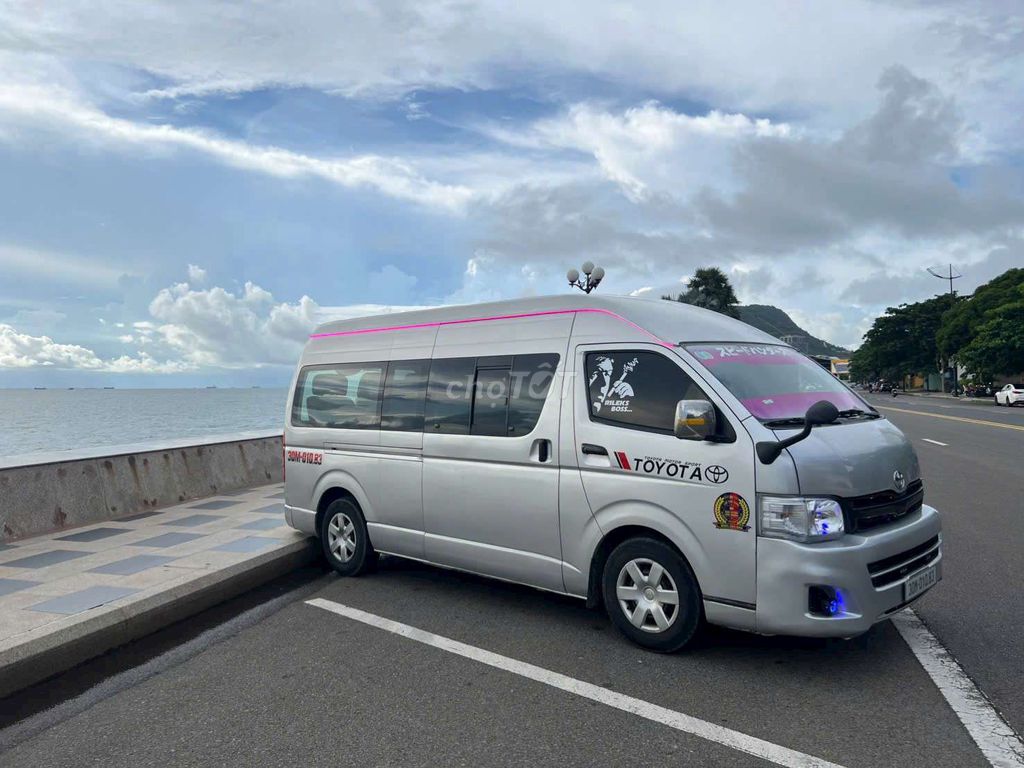 Toyota hiace H300 9 chỗ máy dầu 2013 nhập nhật. Mua bán Ô tô tại Quận 12 Tp Hồ Chí Minh được đăng bởi nguyễn thanh hình 3