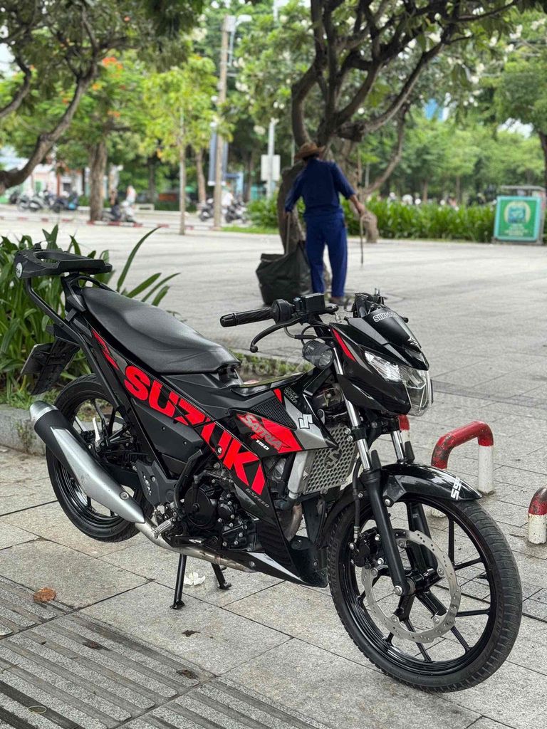 Satria 150 Fi 2021 Красно-Черный 20 000 км госномер собственник
