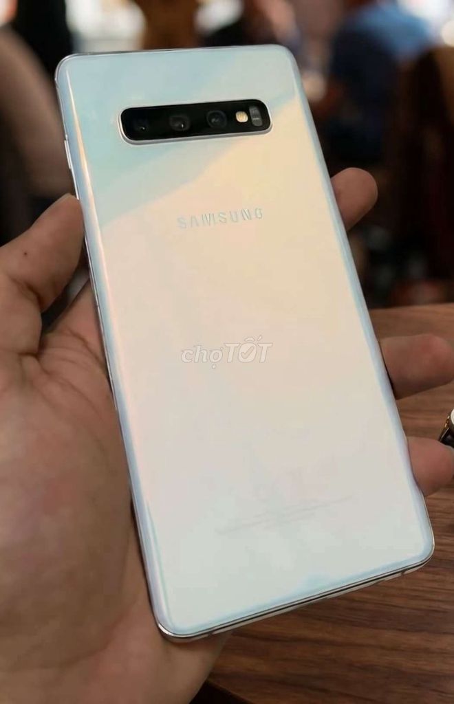 Samsung S10+ xanh . Mua bán Điện thoại tại Quận Hải Châu Đà Nẵng được đăng bởi Lê Văn Long hình 1