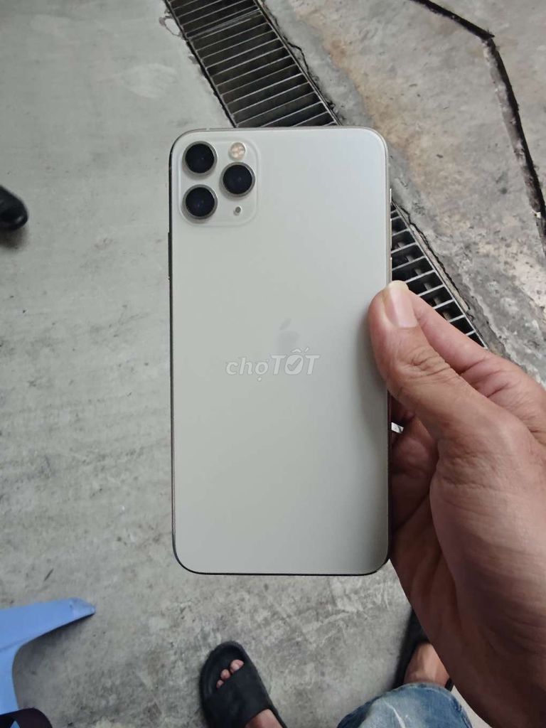 Apple iPhone 11 Pro Max Trắng Zin bóc máy có gl. Mua bán Điện thoại tại Quận Ninh Kiều Cần Thơ được đăng bởi sang hình 1