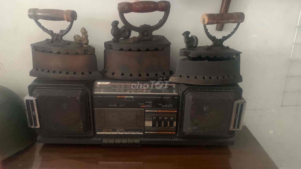 Đài cassette Sharp GF-329 Đen Cổ điển