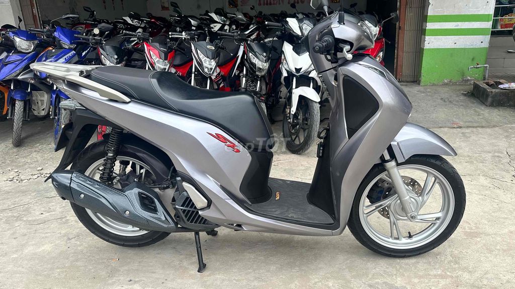 Honda SH 125 ABS 2018 bạc ( hỗ trợ góp )