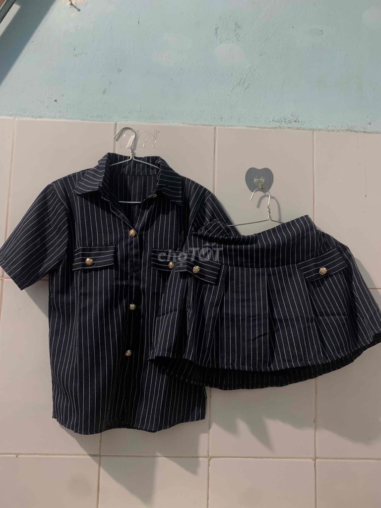 Pass Ạ Mới90% , e Mặc 1l Đi chơi thoii. Mua bán Quần áo tại Huyện Vĩnh Cửu Đồng Nai được đăng bởi Quỳnh Rin  hình 1