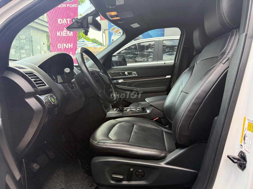 Ford Explorer Limited 2019 Trắng 71.000km. Mua bán Ô tô tại Quận Tân Bình Tp Hồ Chí Minh được đăng bởi Sài Gòn Ford hình 9
