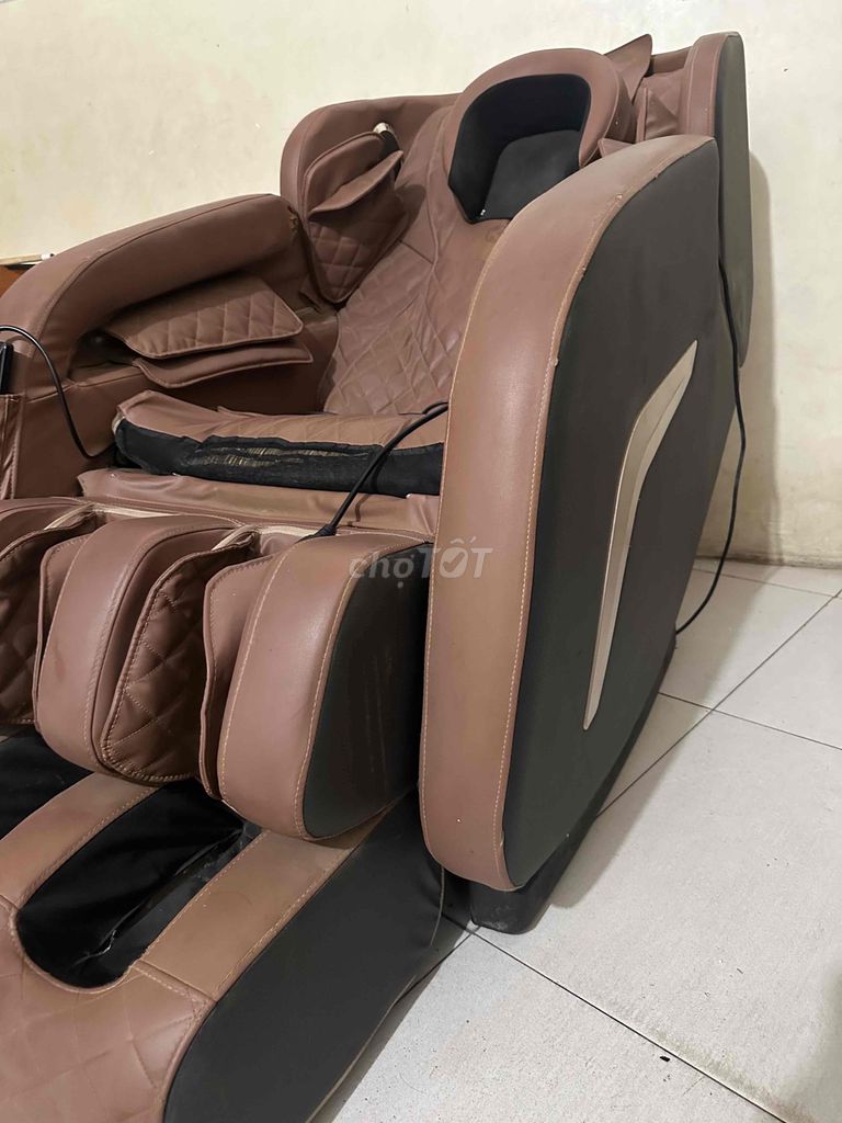 Ghế massage KLC màu Nâu. Mua bán Bàn ghế tại Thành phố Bà Rịa Bà Rịa - Vũng Tàu được đăng bởi Quân Nguyễn hình 1
