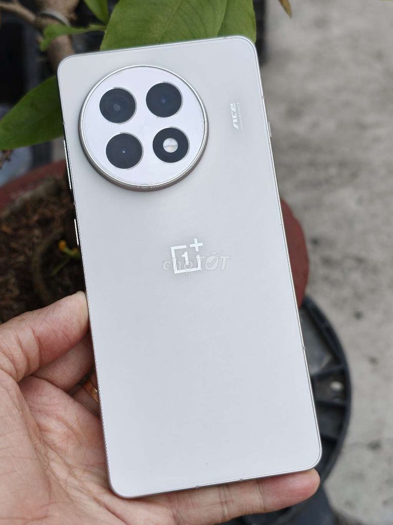OnePlus Ace 5 titan có ship. Mua bán Điện thoại tại Quận Bình Tân Tp Hồ Chí Minh được đăng bởi Phạm Vôn hình 1