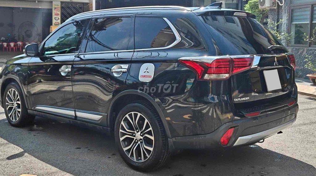 Bán Mitsubishi Outlander Premium. Mua bán Ô tô tại Quận Ninh Kiều Cần Thơ được đăng bởi Nguyễn Hòa Auto hình 3