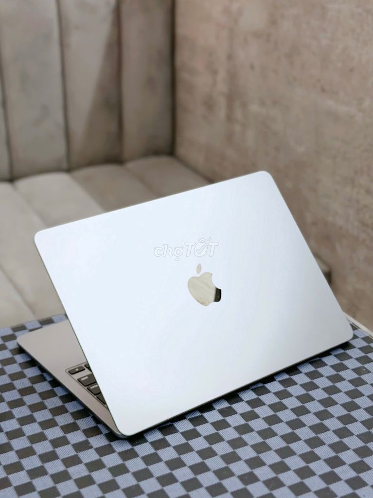 MacBook Air M2 12GB/256GB Xám Keng Đẹp . Mua bán Laptop tại Quận Thanh Khê Đà Nẵng được đăng bởi Thiện Lê TShop 16 Lê Đình Lý hình 1