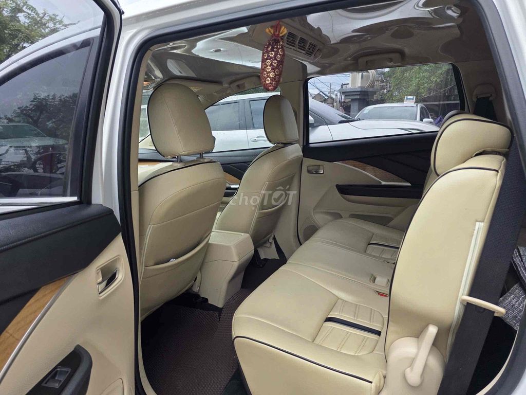 MITSU XPANDER SỐ TỰ ĐỘNG 2019 - XE 7 CHỖ GIA ĐÌNH. Mua bán Ô tô tại Quận 1 Tp Hồ Chí Minh được đăng bởi Nam Huỳnh hình 11