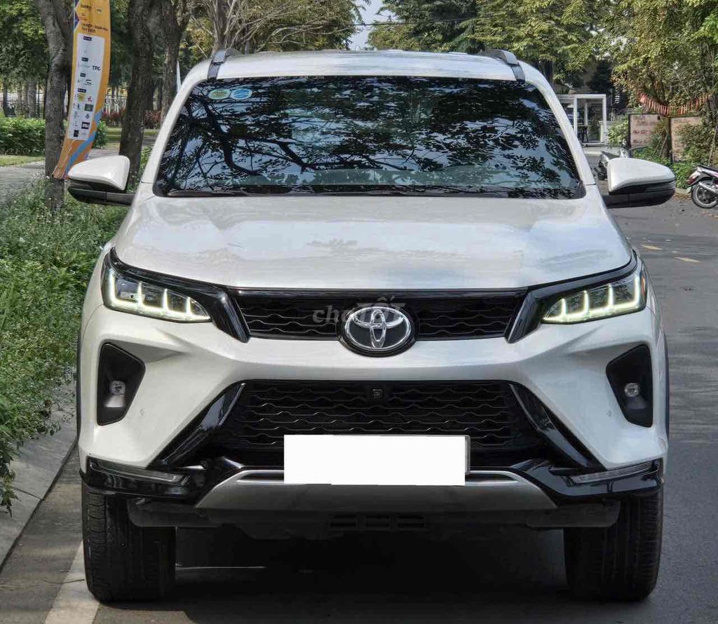 Toyota Fortuner 2022 Legender 2.4 4x2 AT - 80000km. Mua bán Ô tô tại Thành phố Thủ Đức Tp Hồ Chí Minh được đăng bởi Tâm Anh Auto hình 1