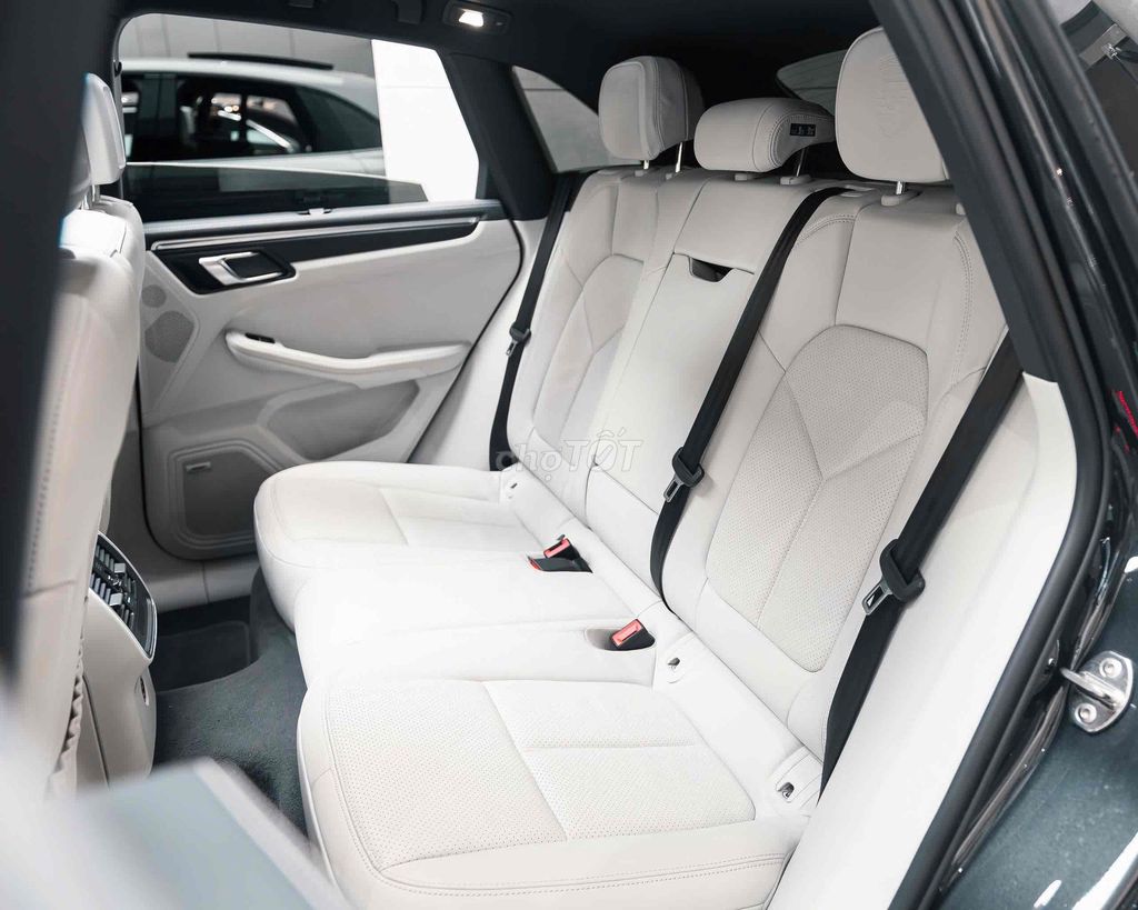 Porsche Macan Model 2022 Xám/Trắng Kem Siêu Hiếm. Mua bán Ô tô tại Quận 7 Tp Hồ Chí Minh được đăng bởi Thật Nguyễn LongAnh Auto hình 17